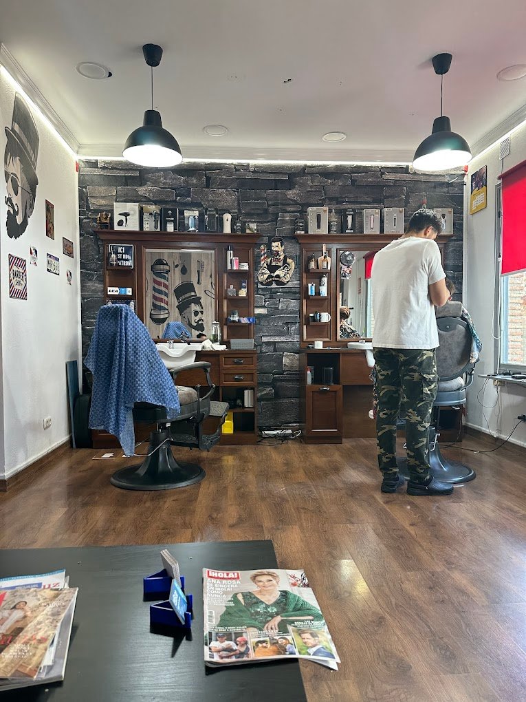 Interior of Barbería Zakaria